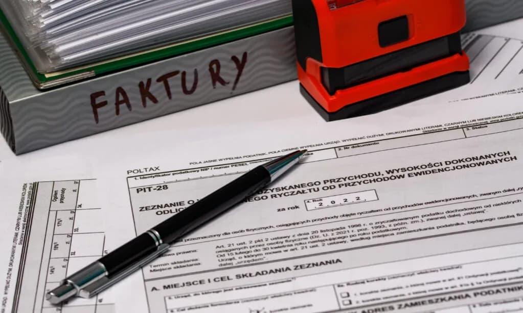 PIT-28 najem prywatny: Termin 30 kwietnia i ryczałt co musisz wiedzieć?